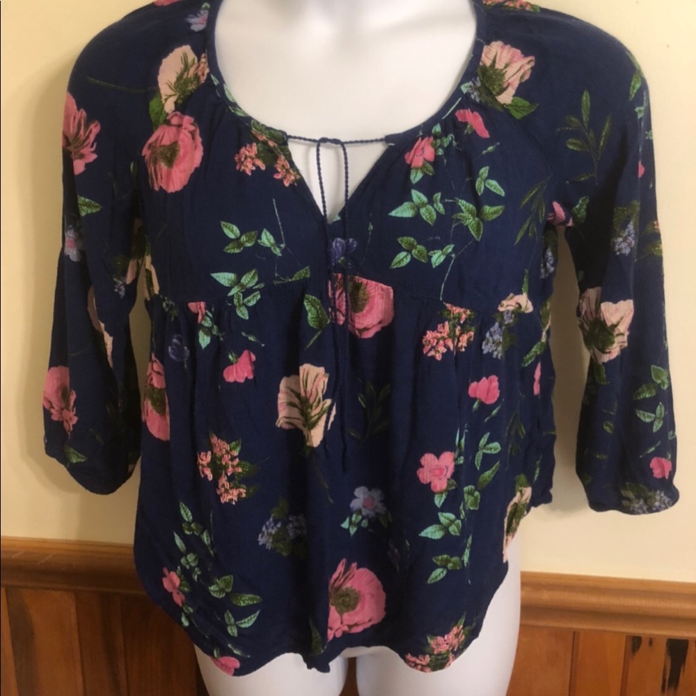 💋Old Navy Floral Top, Blouse.  Size SP.